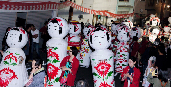 Lễ hội Kokeshi toàn quốc tại suối nước nóng Naruko.